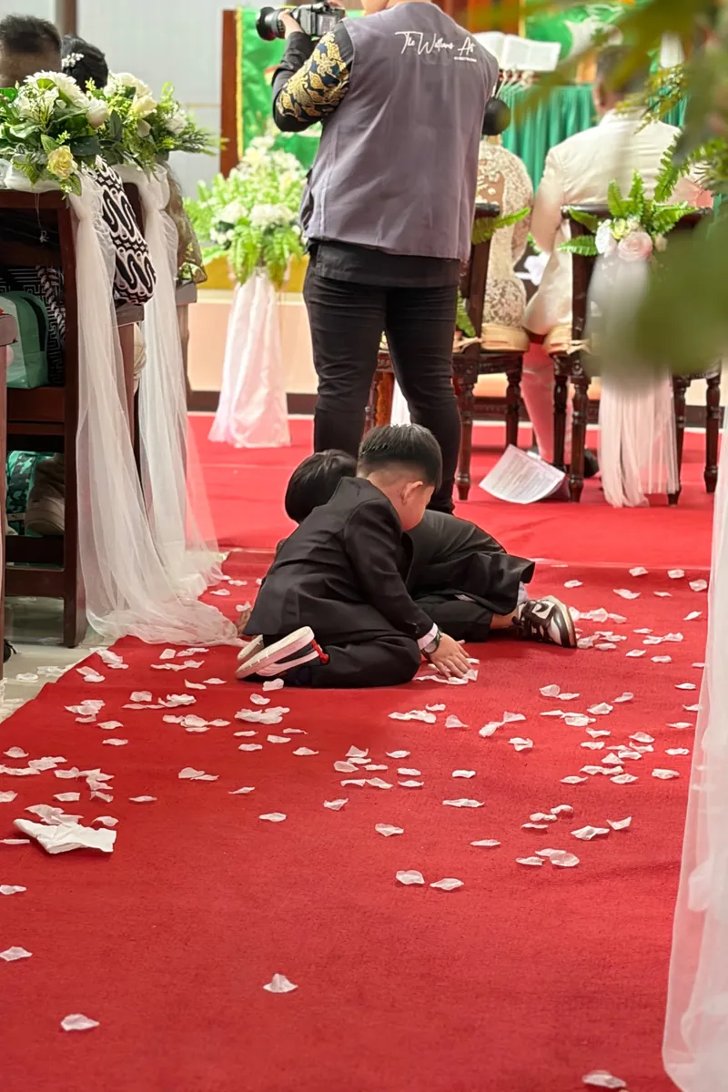 Kelopak bunga yang tersisa